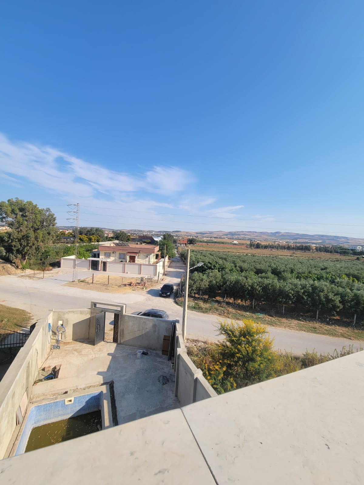 El Alia&nbsp;El Hariza&nbsp;Vente&nbsp;Appart. 3 pi�ces&nbsp;Villa inachev�e s3 avec piscine