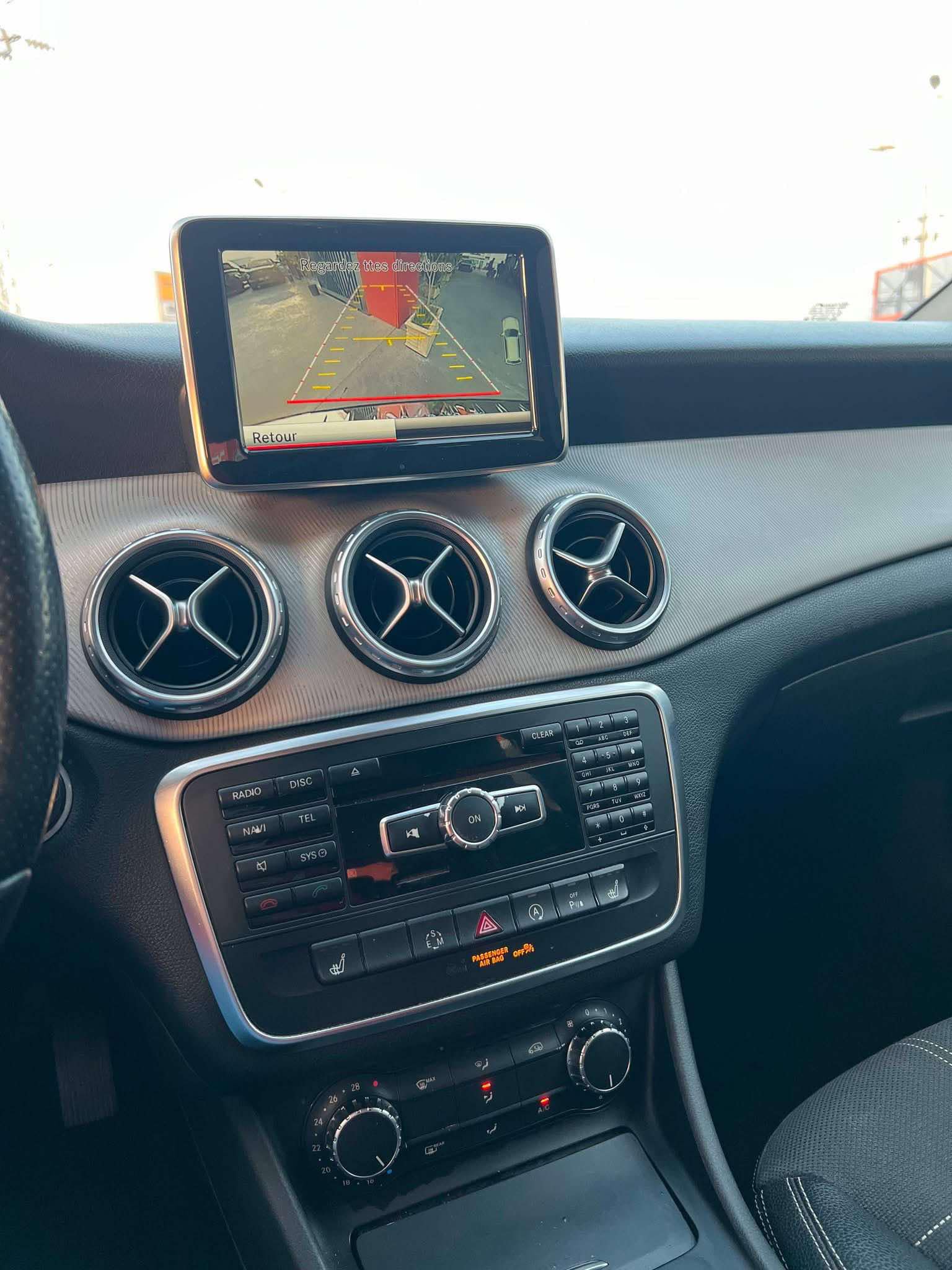 La Marsa&nbsp;Berge Du Lac&nbsp;Mercedes&nbsp;GL&nbsp;Mercedes gla180 essence 2015