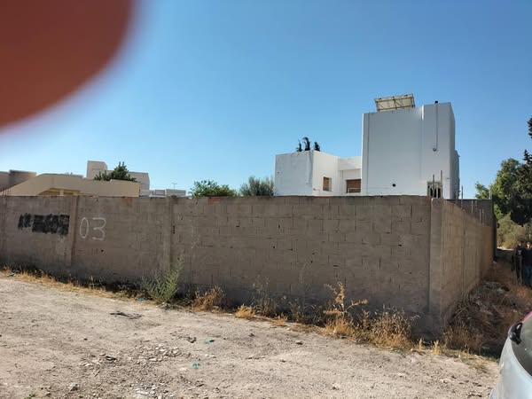 Raoued&nbsp;Cite Ennkhilet&nbsp;Terrain&nbsp;Terrain nu&nbsp;Terrain constructible cl�tur� fait le coin