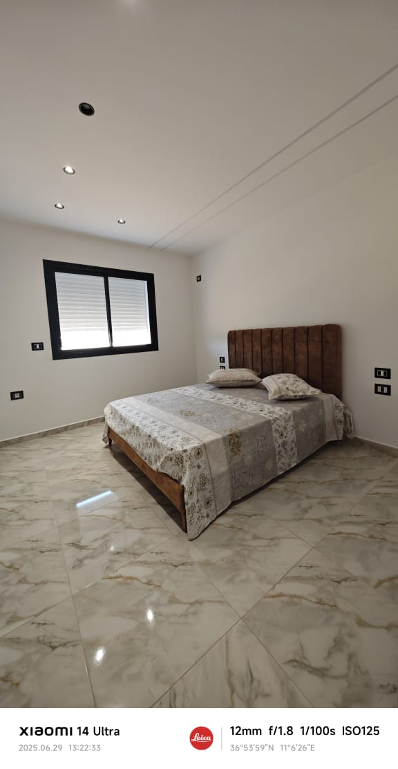 Hammam El Ghezaz&nbsp;Ezzahra&nbsp;Location vacances&nbsp;Appart. 2 pi�ces&nbsp;Appartement rdc  pieds dans l'eau