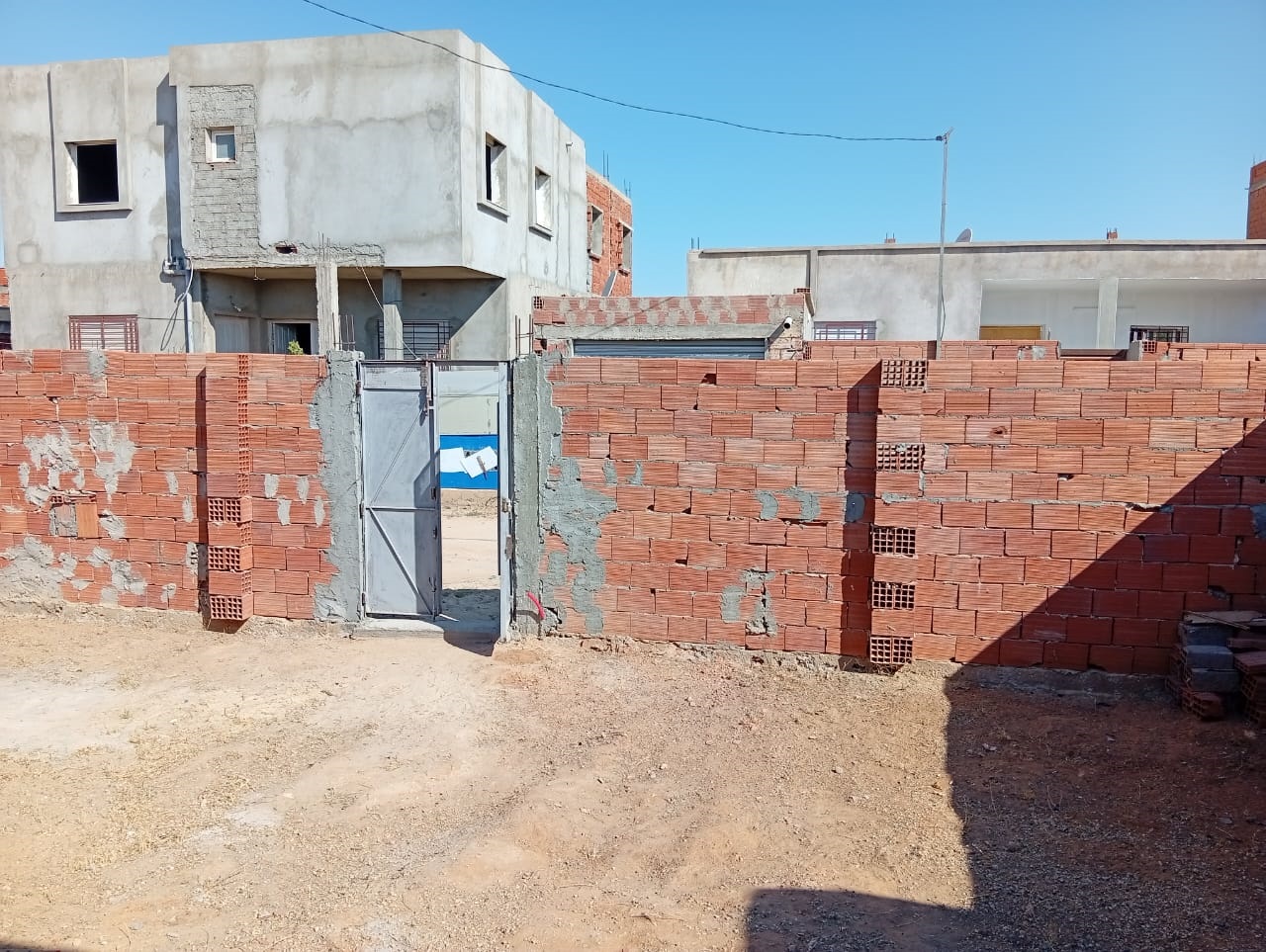 Sfax Sud&nbsp;El Aouabed&nbsp;Vente&nbsp;Maisons&nbsp;Maison non achevee a route de gremda el aoubed