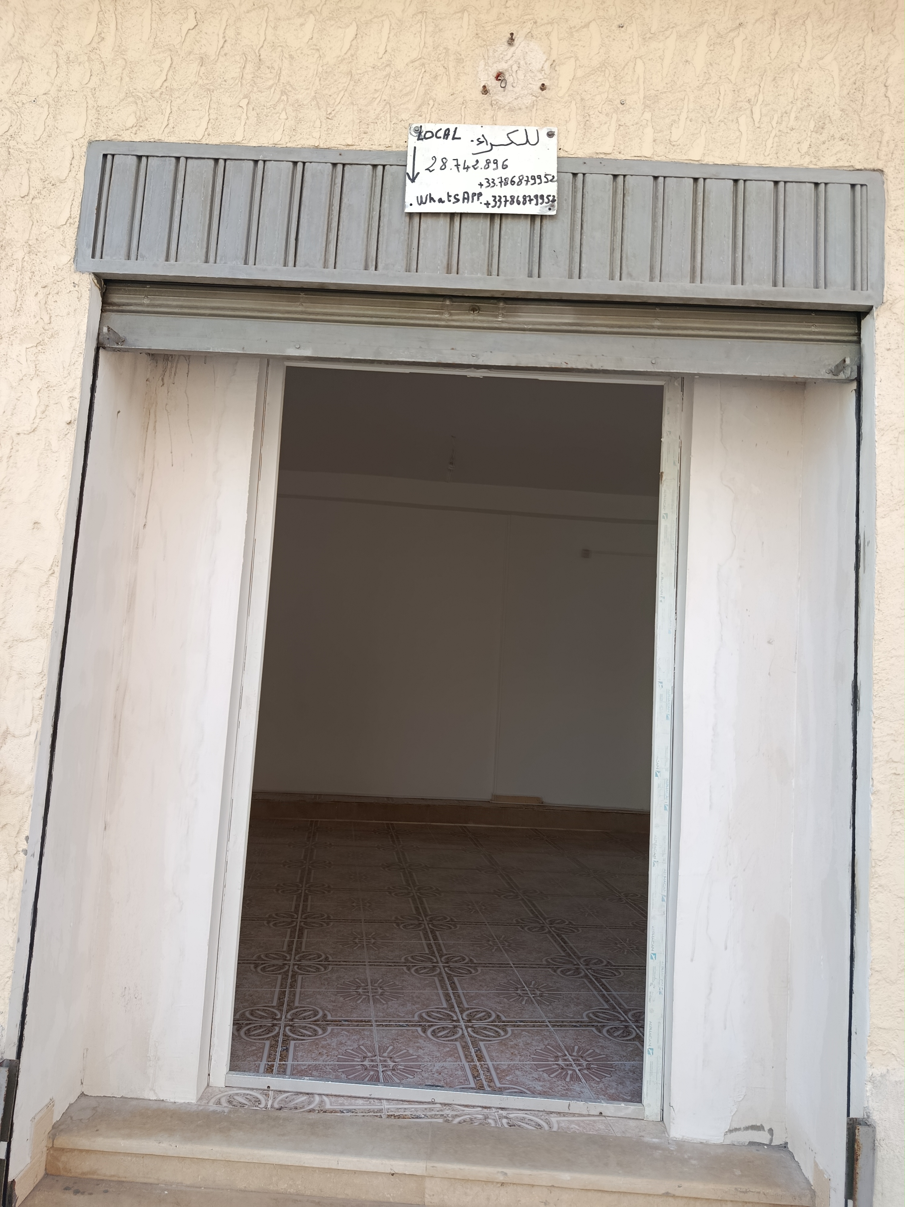 Ras Jebel&nbsp;Ras Jebel&nbsp;Location&nbsp;Surfaces&nbsp;Bureau profession lib�ral