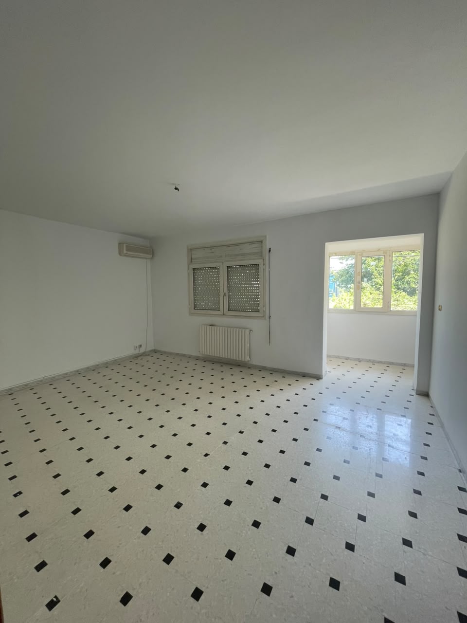 Cite El Khadra&nbsp;Cite Jardins&nbsp;Location&nbsp;Appart. 3 pi�ces&nbsp;Etage de villa � cit� jardins