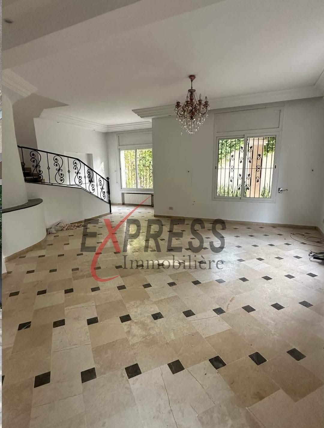 La Soukra&nbsp;Chotrana 2&nbsp;Location&nbsp;Maisons&nbsp;Villa haut standing avec jardin et garage