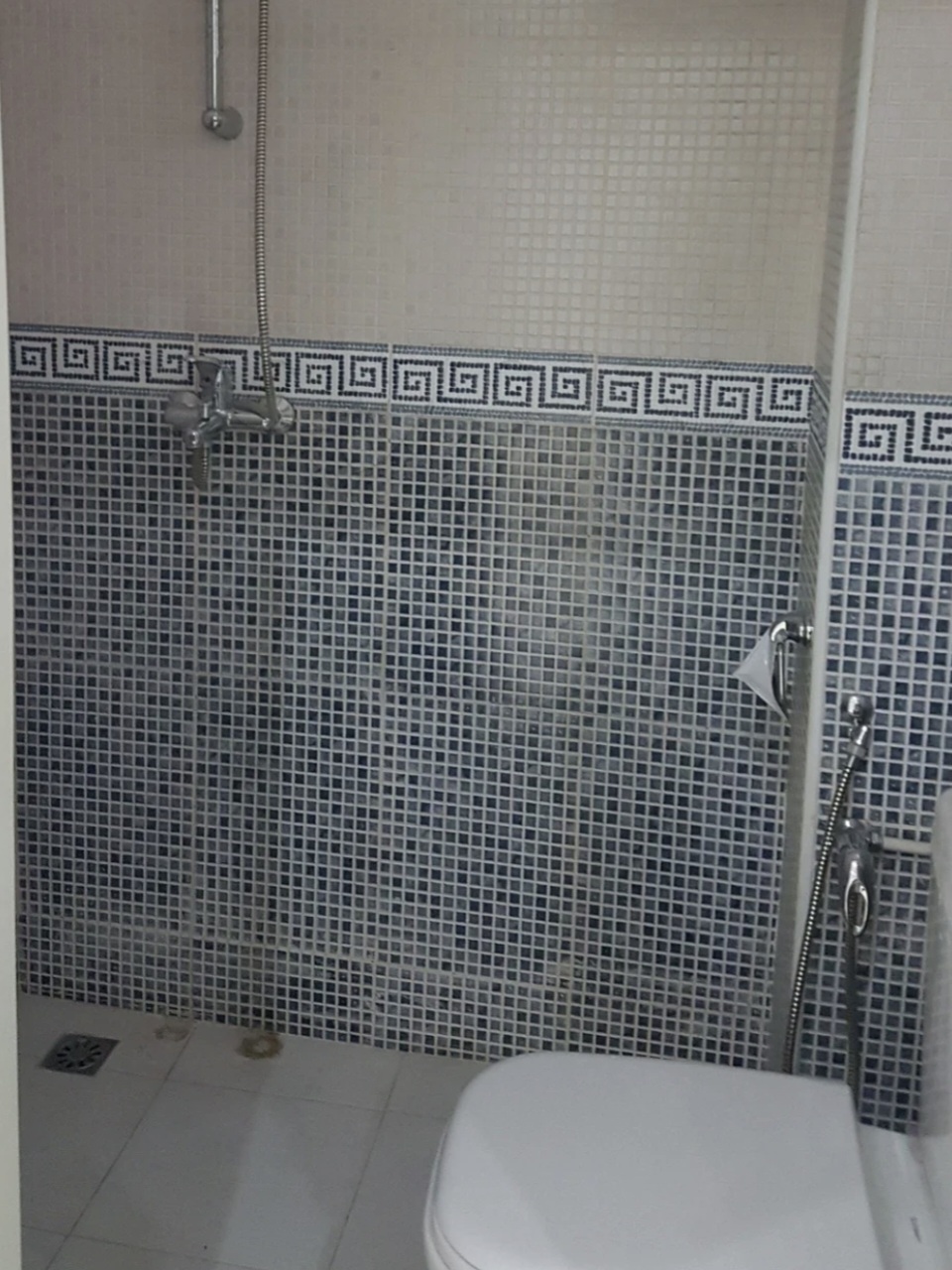 El Menzah&nbsp;El Menzah 1&nbsp;Location&nbsp;Appart. 4 pi�ces&nbsp;Appart s plus 3 semi meubl�