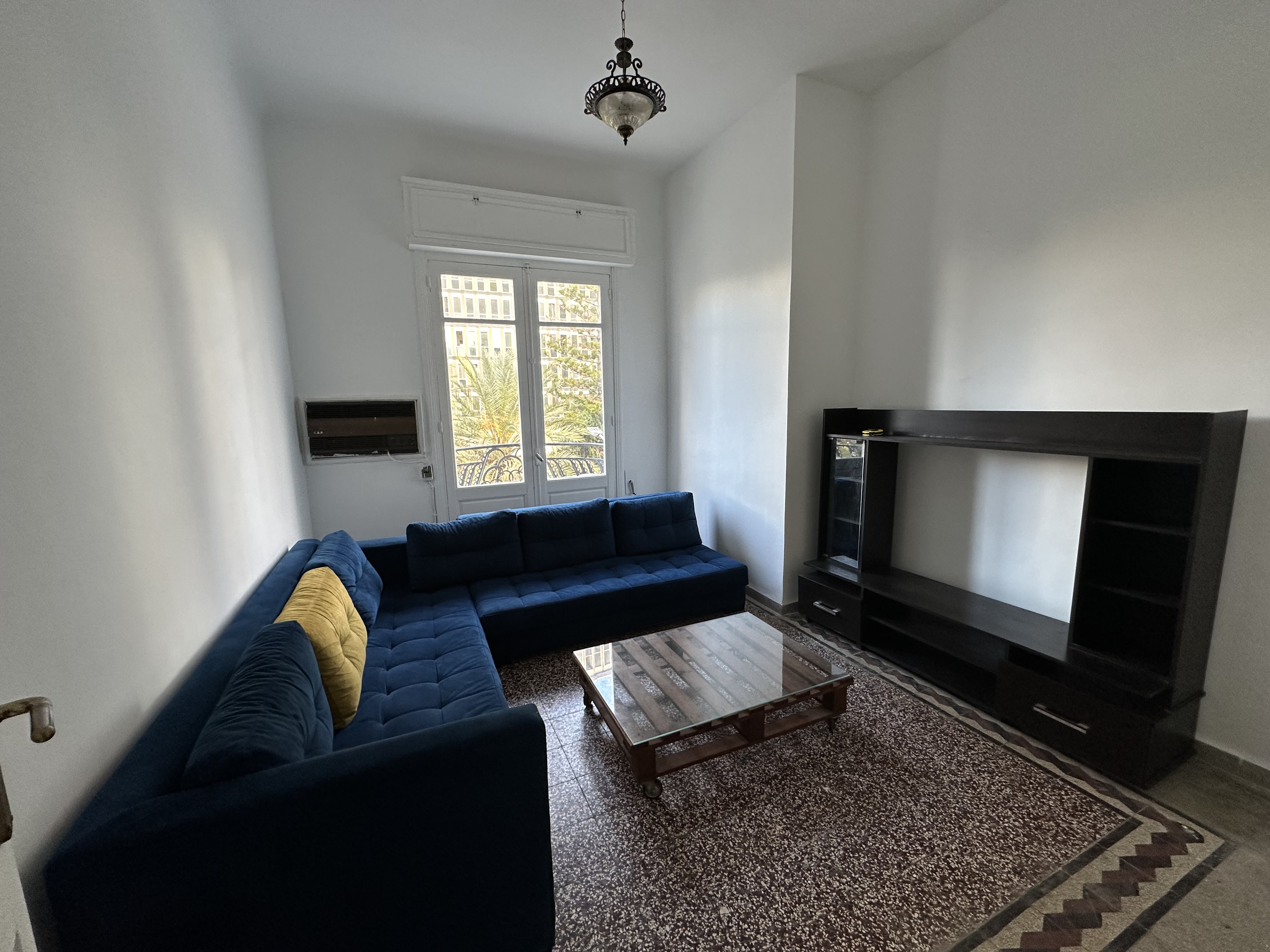 Bab Bhar&nbsp;Bab Bhar&nbsp;Location&nbsp;Appart. 3 pi�ces&nbsp;S2 meubl� � l'avenue habib bourguiba
