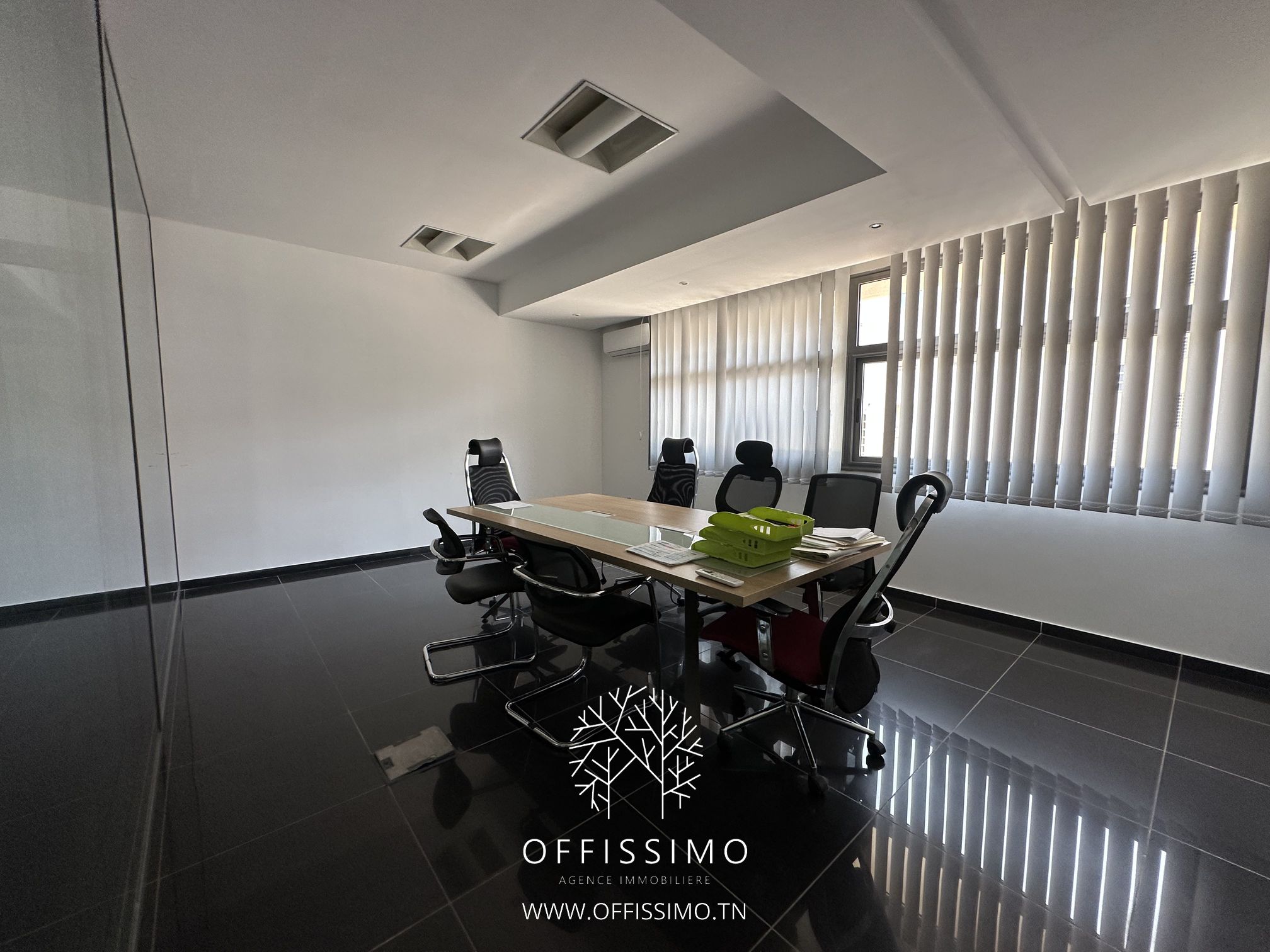 La Marsa&nbsp;Berge Du Lac&nbsp;Bureaux & Commerces&nbsp;Bureau&nbsp;Disponible bureau open space et 7 pieces
