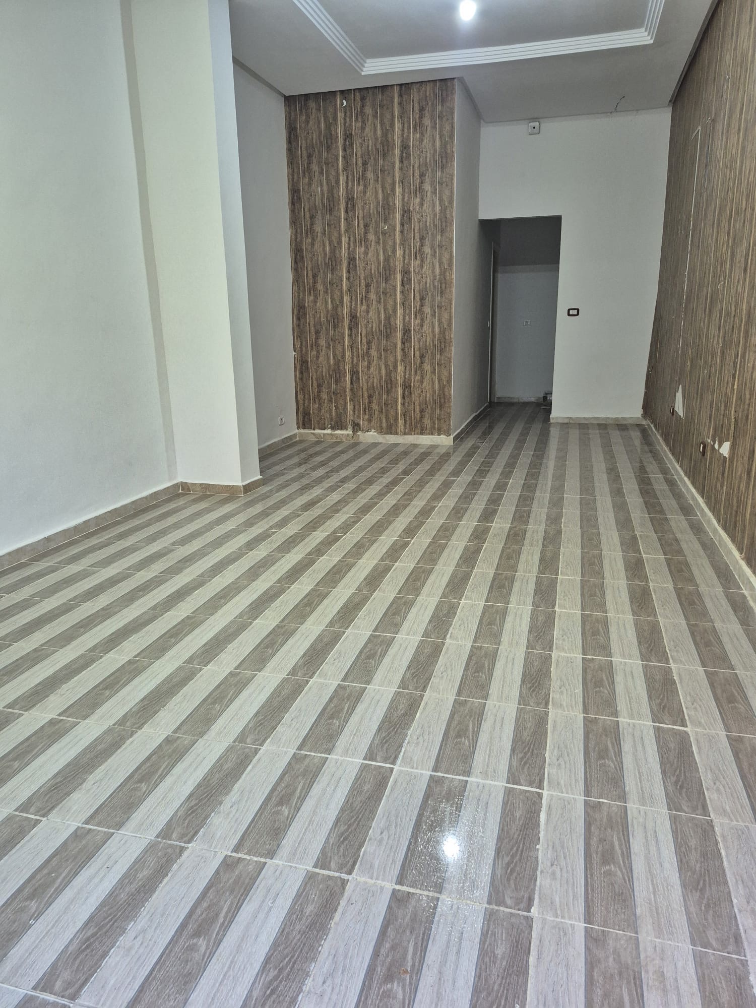 Hammam Chatt&nbsp;Hammam Chatt&nbsp;Bureaux & Commerces&nbsp;Autre&nbsp;Local commercial tous commerces hammam chatt