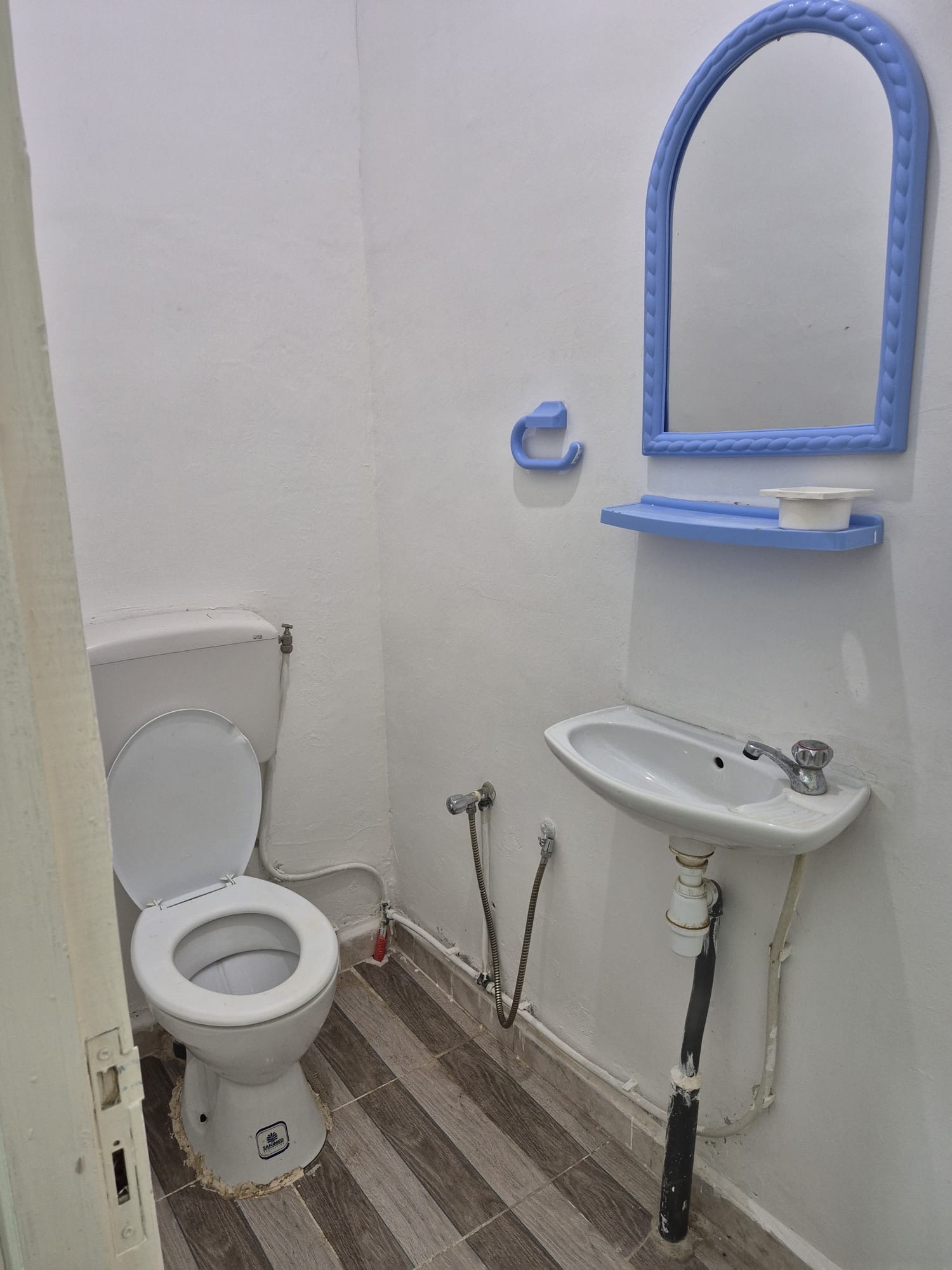 Hammam Chatt&nbsp;Hammam Chatt&nbsp;Bureaux & Commerces&nbsp;Autre&nbsp;Local commercial tous commerces hammam chatt