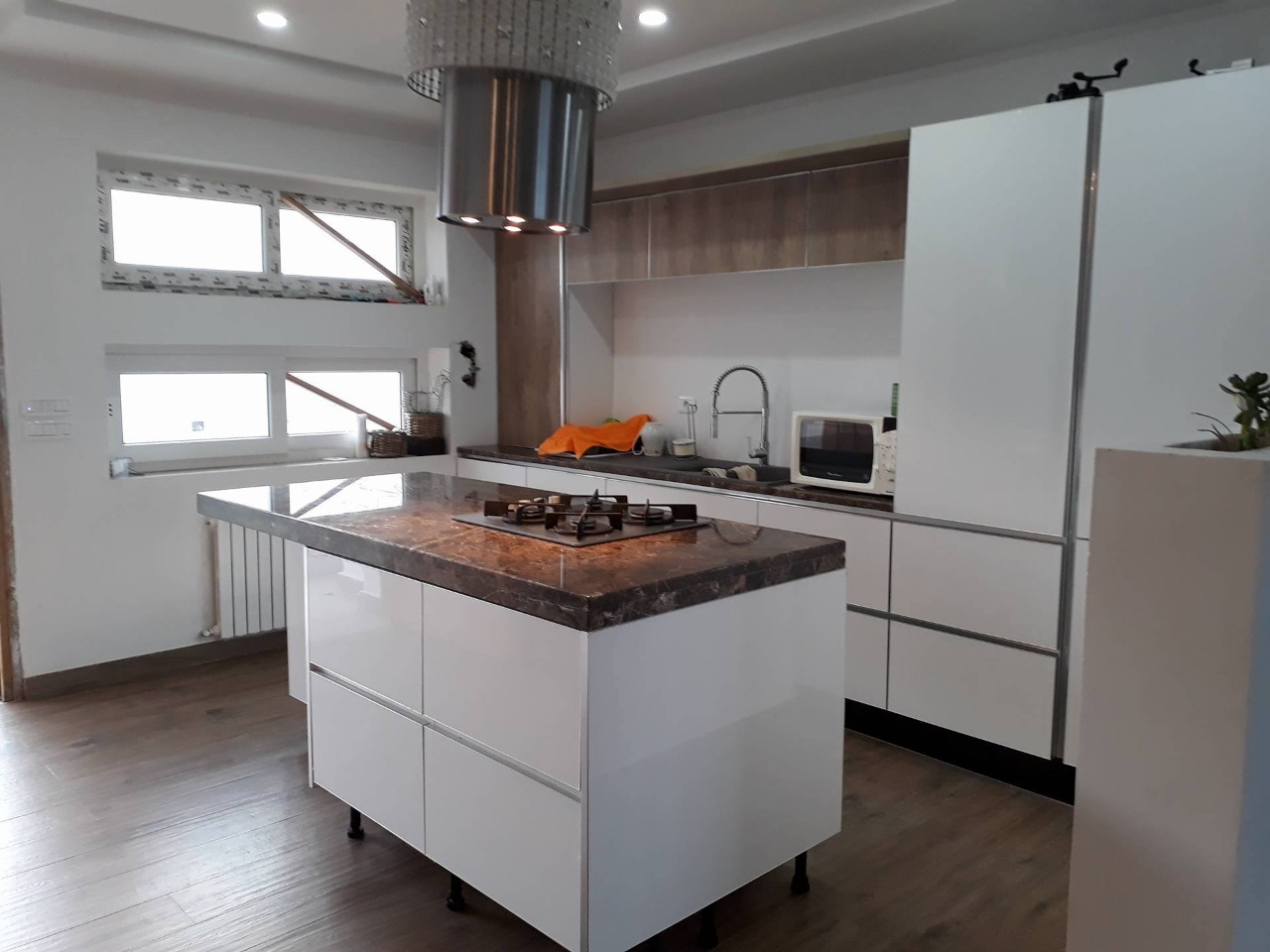 Akouda&nbsp;Chatt Meriem&nbsp;Location vacances&nbsp;Maisons&nbsp;Superbe villa meubl�e pieds ds l'eau plus piscine
