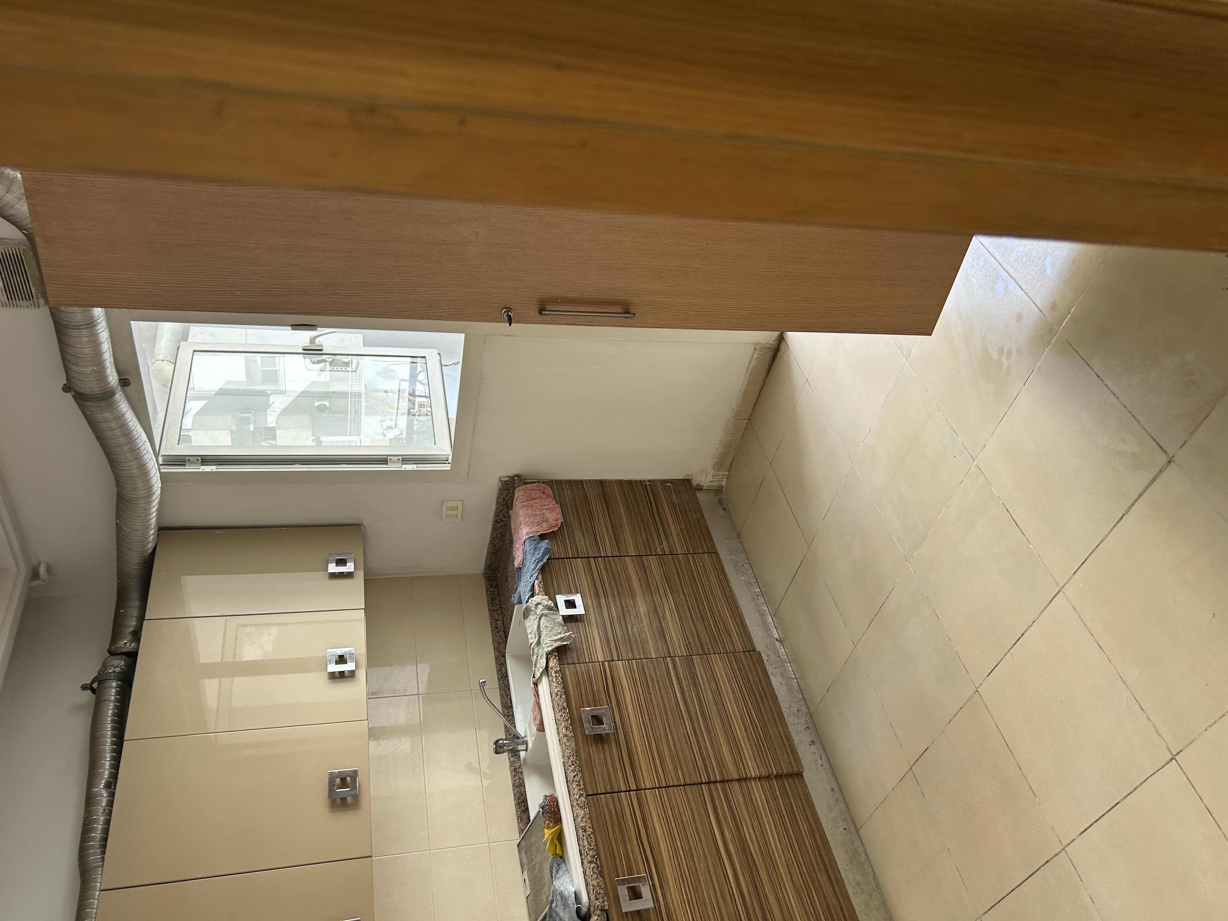 La Marsa&nbsp;El Aouina&nbsp;Location&nbsp;Appart. 2 pi�ces&nbsp;Apparemment aouina
