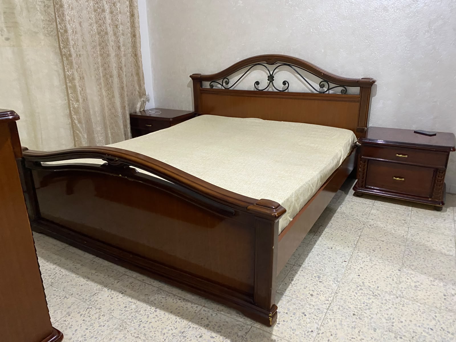 Nouvelle Medina&nbsp;Nouvelle Medina&nbsp;Chambres � coucher&nbsp;Chambres � coucher&nbsp;Chambre � coucher en bonne �tat