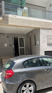 El Menzah&nbsp;Cite El Mahrajene&nbsp;Location&nbsp;Appart. 3 pi�ces&nbsp;Au 1er appartement 3 pi�ces avec place au sous sol