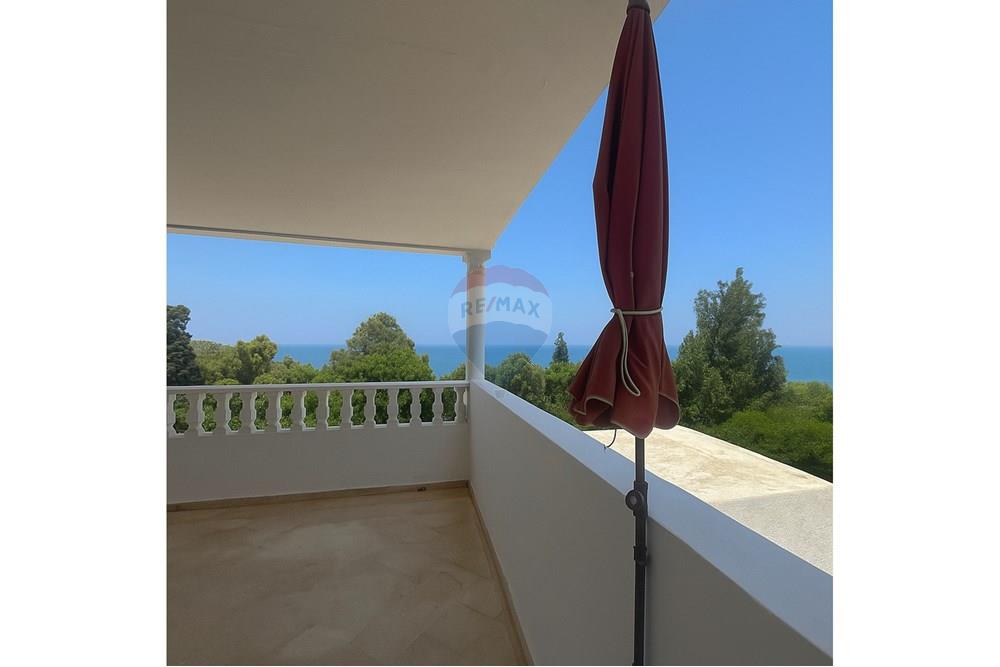 La Marsa&nbsp;Marsa Safsaf&nbsp;Location&nbsp;Appart. 4 pi�ces&nbsp;S3 � la marsa plage avec vue mer