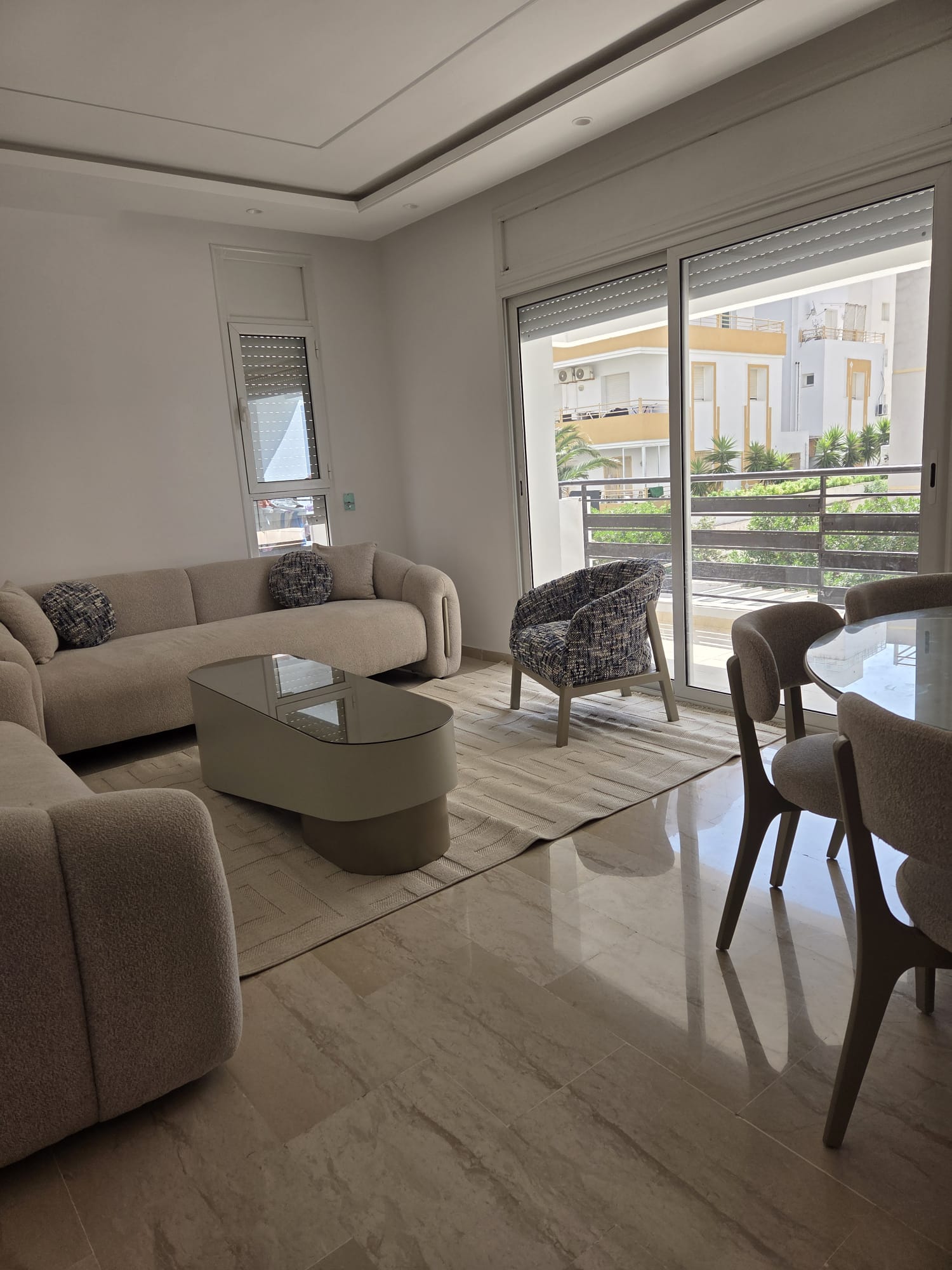 Mnihla&nbsp;Jardins d'el Menzah&nbsp;Location&nbsp;Appart. 4 pi�ces&nbsp;Un mignon appartement s2 � jardin d'elmenzah2