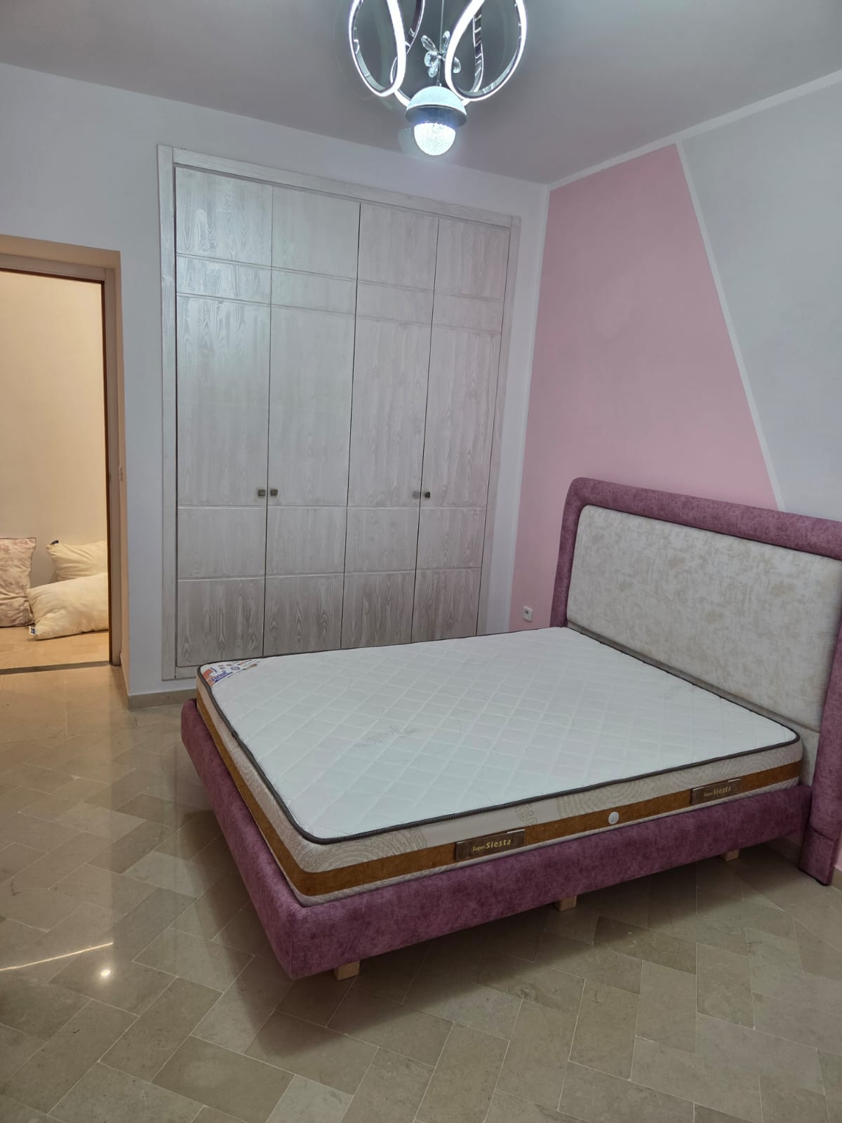 Mnihla&nbsp;Jardins d'el Menzah&nbsp;Location&nbsp;Appart. 4 pi�ces&nbsp;Un mignon appartement s2 � jardin d'elmenzah2