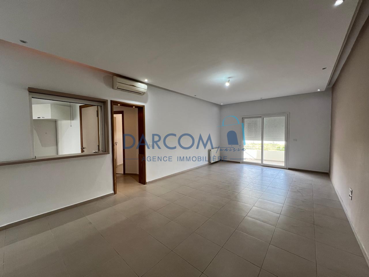 Ain Zaghouan&nbsp;Jardins de Carthage&nbsp;Location&nbsp;Appart. 3 pi�ces&nbsp;S2 spacieux cot� l'isc