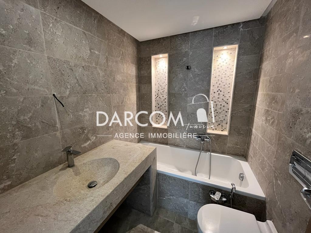 Ain Zaghouan&nbsp;Jardins de Carthage&nbsp;Location&nbsp;Appart. 3 pi�ces&nbsp;S2 avec terrasse aux jardins de carthage