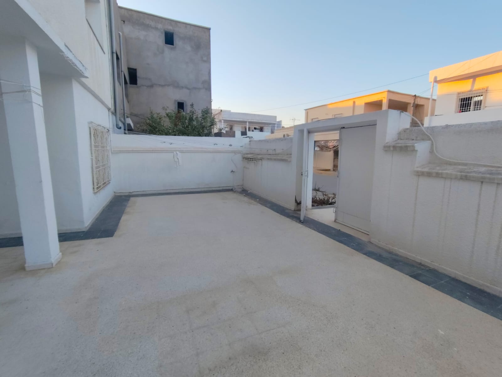 La Soukra&nbsp;Borj Louzir&nbsp;Vente&nbsp;Maisons&nbsp;Borj louzir vnt maison r1