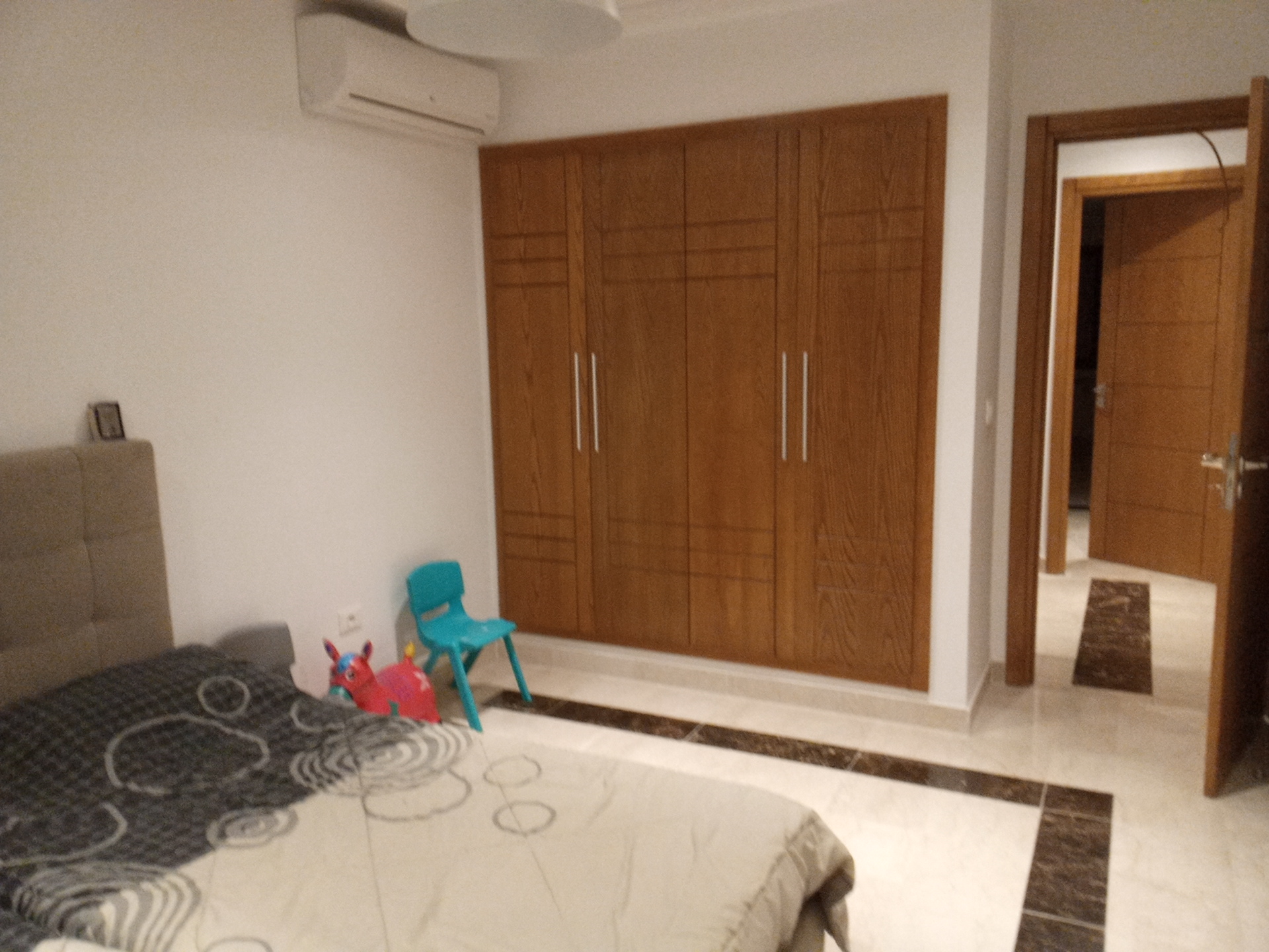 Ain Zaghouan&nbsp;Jardins de Carthage&nbsp;Vente&nbsp;Appart. 5 pi�ces+&nbsp;Jardin de carthage vnt s4
