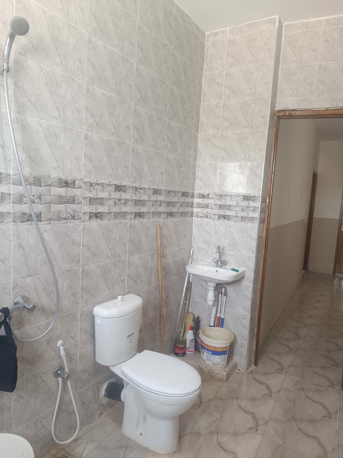 Ben Arous&nbsp;Ben Arous&nbsp;Location&nbsp;Appart. 3 pi�ces&nbsp;Un �tage d'une maison