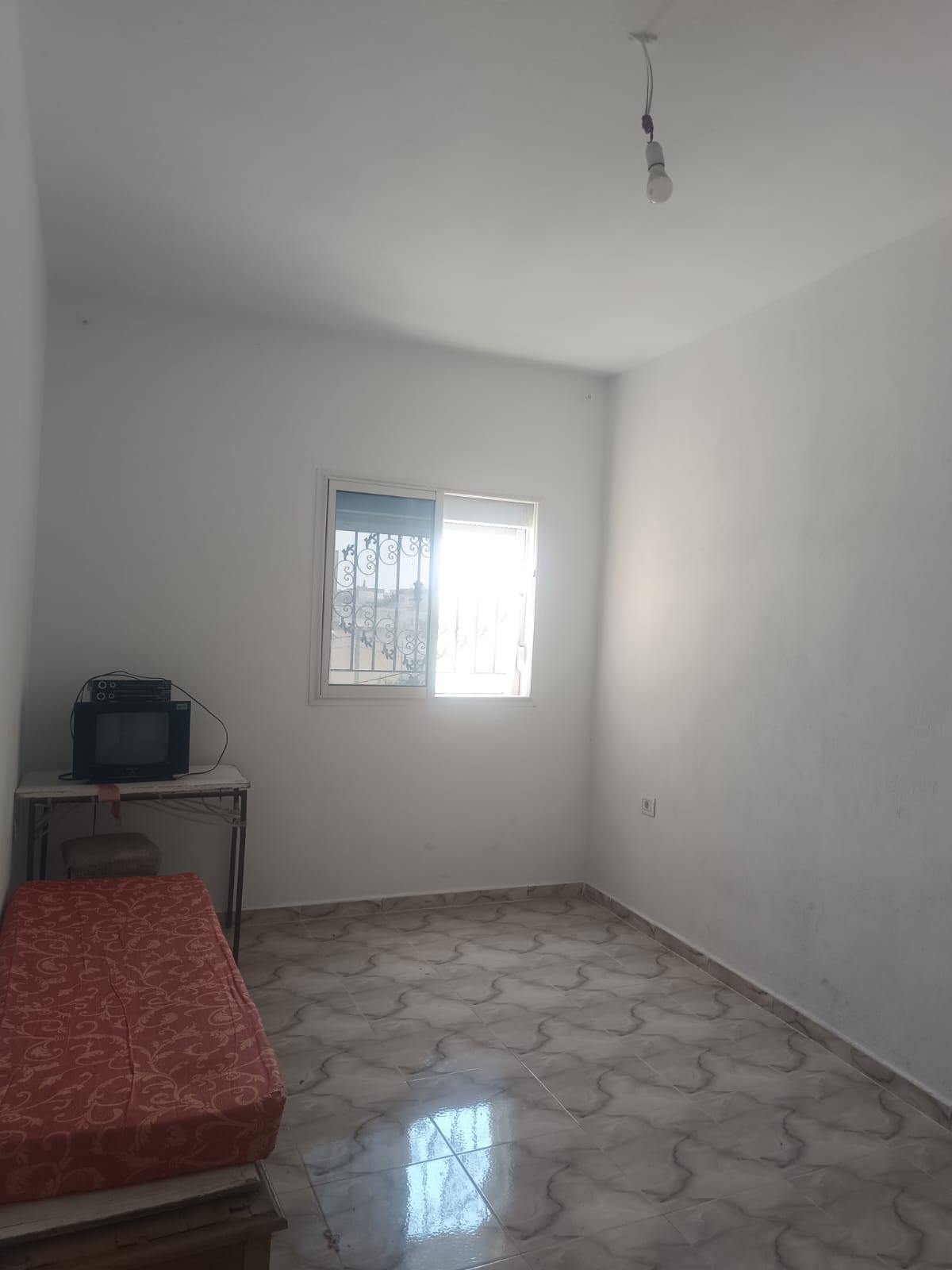 Ben Arous&nbsp;Ben Arous&nbsp;Location&nbsp;Appart. 3 pi�ces&nbsp;Un �tage d'une maison