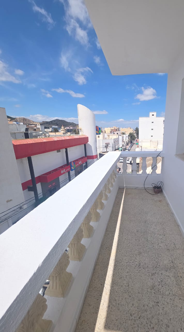 Hammam Lif&nbsp;Hammam Lif&nbsp;Location&nbsp;Appart. 2 pi�ces&nbsp;Studio s1 en plein centre ville hammam lif