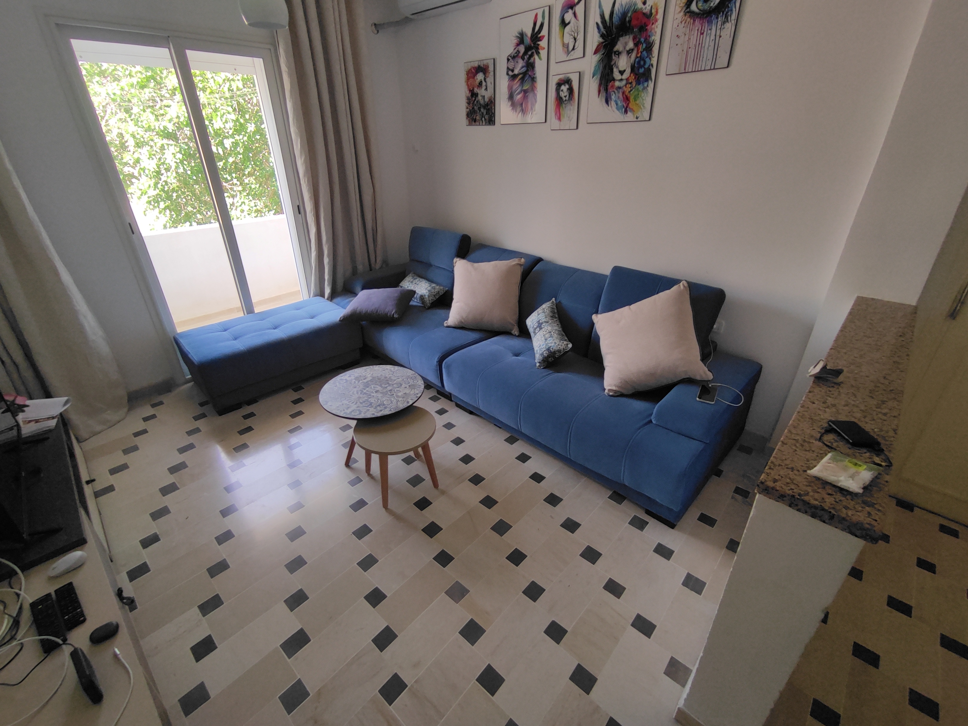 Raoued&nbsp;Cite El Ghazala 1&nbsp;Salon - Salle � manger &nbsp;Canap�s&nbsp;Canap� d'angle modulable bleu comme neuf