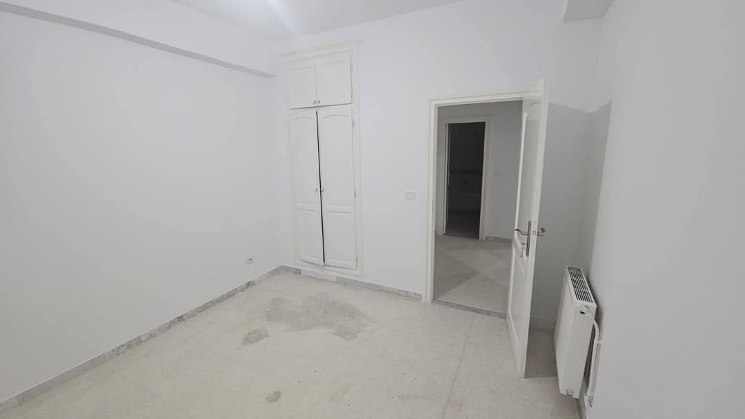 La Soukra&nbsp;La Soukra&nbsp;Location&nbsp;Appart. 4 pi�ces&nbsp;S3 soukra proche du monoprix