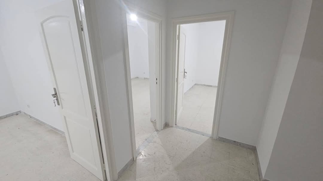 La Soukra&nbsp;La Soukra&nbsp;Location&nbsp;Appart. 4 pi�ces&nbsp;S3 soukra proche du monoprix
