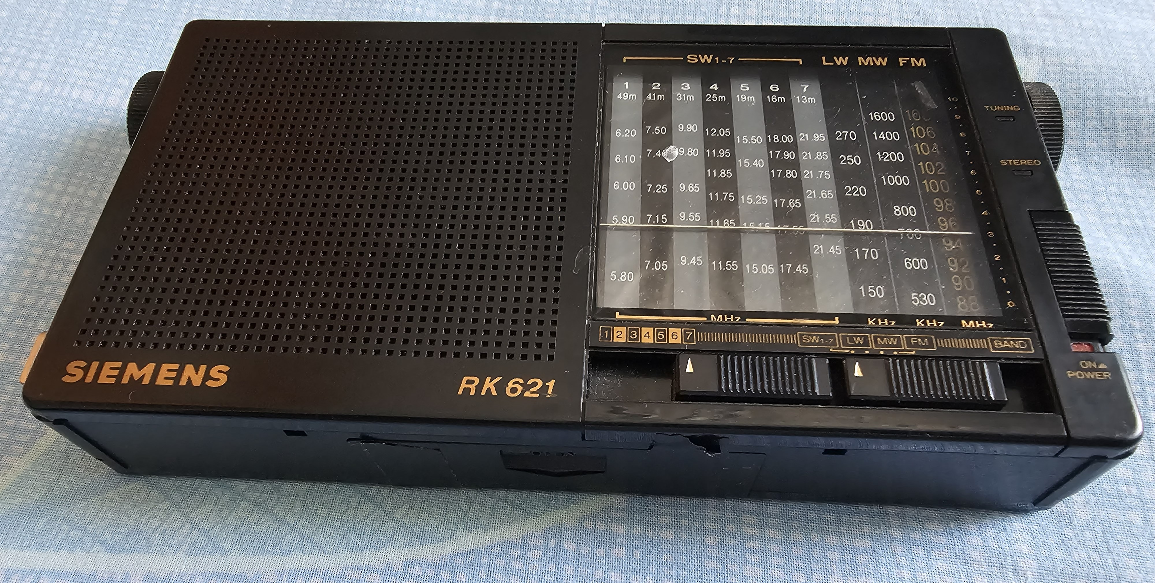 Ezzahra&nbsp;Ezzahra&nbsp;Radio-r�veil&nbsp;Autre&nbsp;Radio siemens