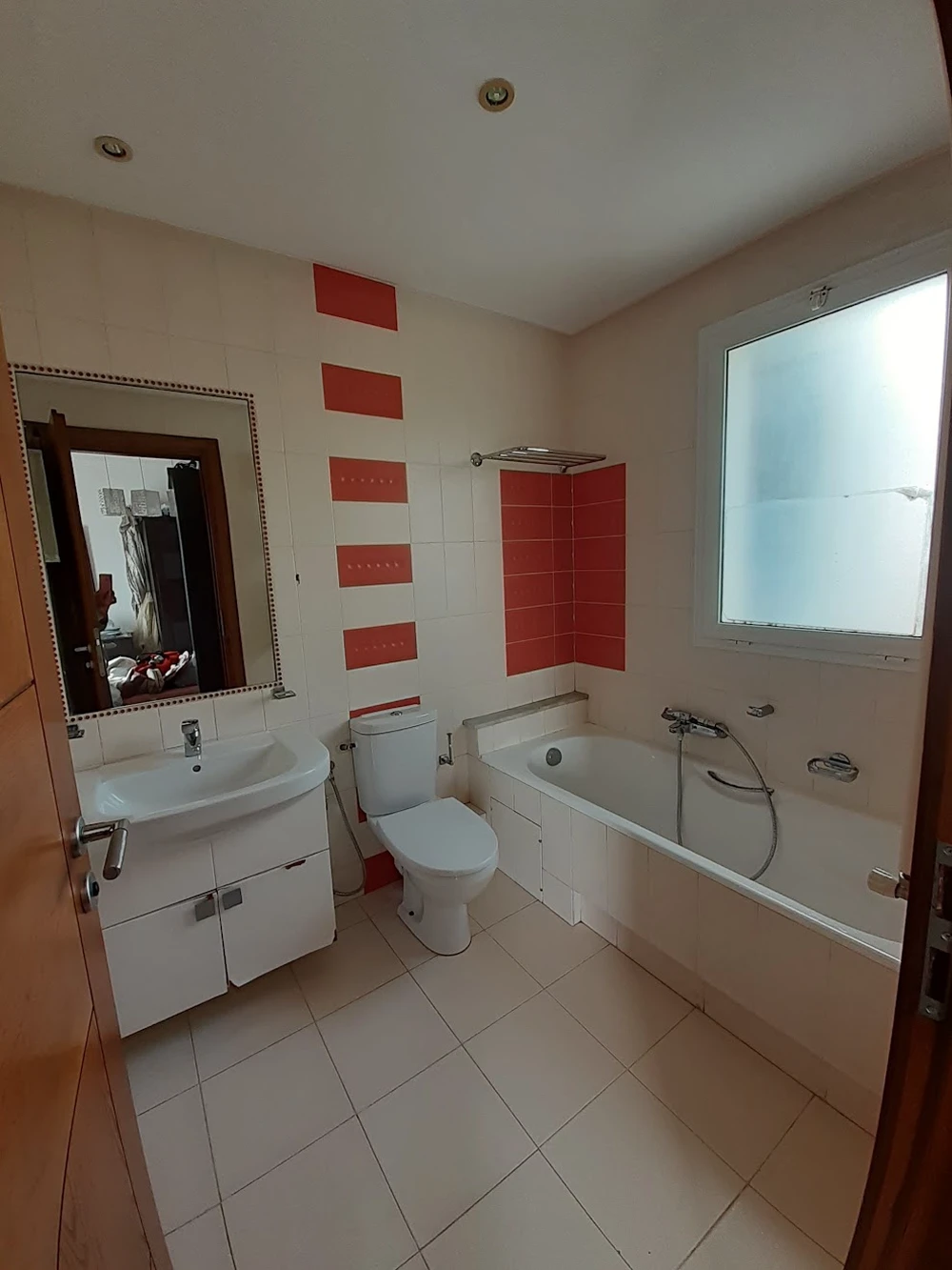 Ariana Ville&nbsp;Cite Ennasr 1&nbsp;Location&nbsp;Appart. 4 pi�ces&nbsp;Ennasr 1 appartement s3