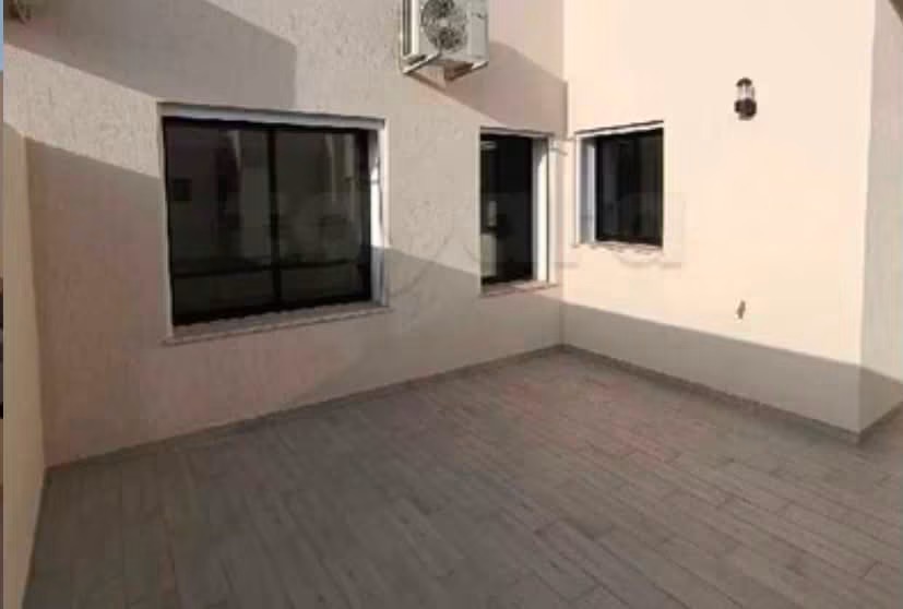 Ariana Ville&nbsp;Cite Ennasr 2&nbsp;Location&nbsp;Appart. 2 pi�ces&nbsp;S1 neuf a ennasr 2