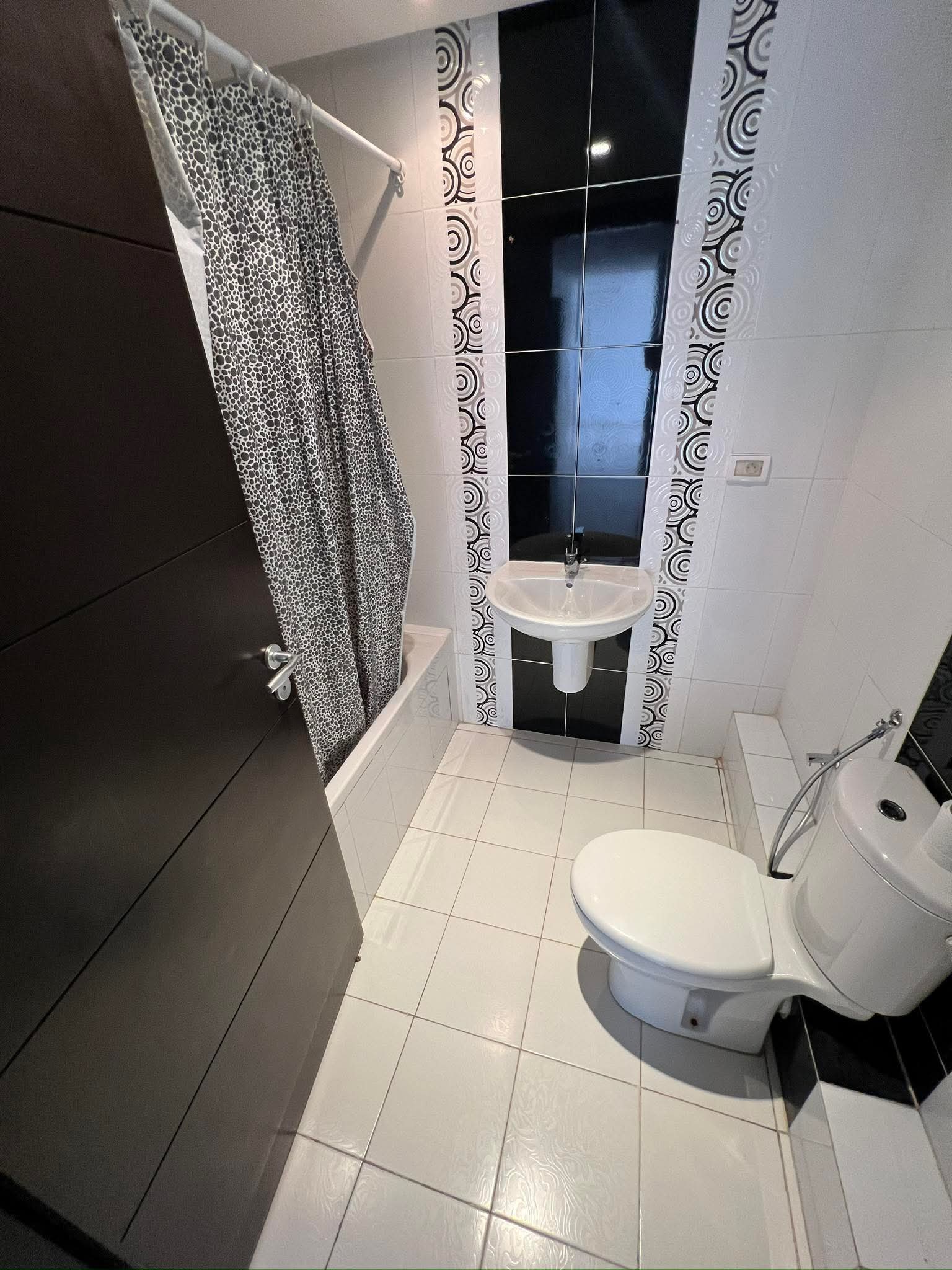 El Menzah&nbsp;El Menzah 9&nbsp;Location&nbsp;Appart. 4 pi�ces&nbsp;S3 spacieux 2500d menzah 9c