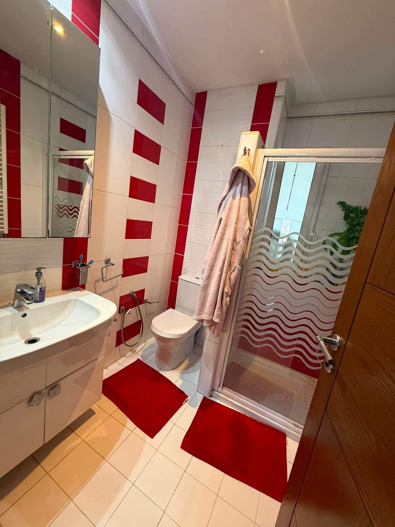 Ariana Ville&nbsp;Cite Ennasr 1&nbsp;Location&nbsp;Appart. 4 pi�ces&nbsp;S3 ennasr 1 1800 d