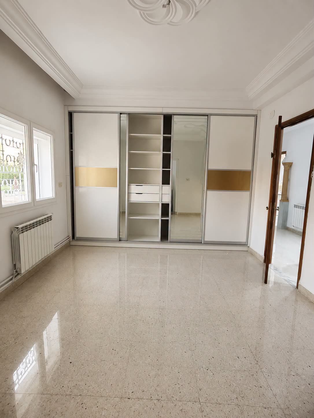 El Menzah&nbsp;El Menzah 4&nbsp;Location&nbsp;Appart. 4 pi�ces&nbsp;Etage s4 1850 d menzah 4