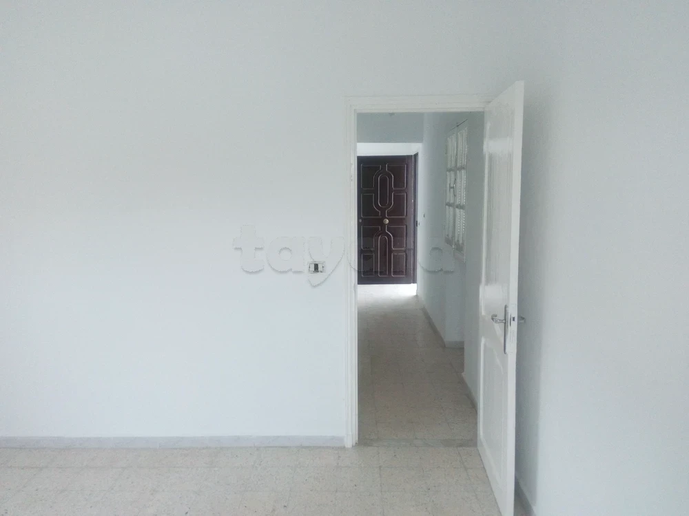 Hammam Chatt&nbsp;Hammam Chatt&nbsp;Location&nbsp;Appart. 3 pi�ces&nbsp;Joli s2 c�t� plage � hammam chatt