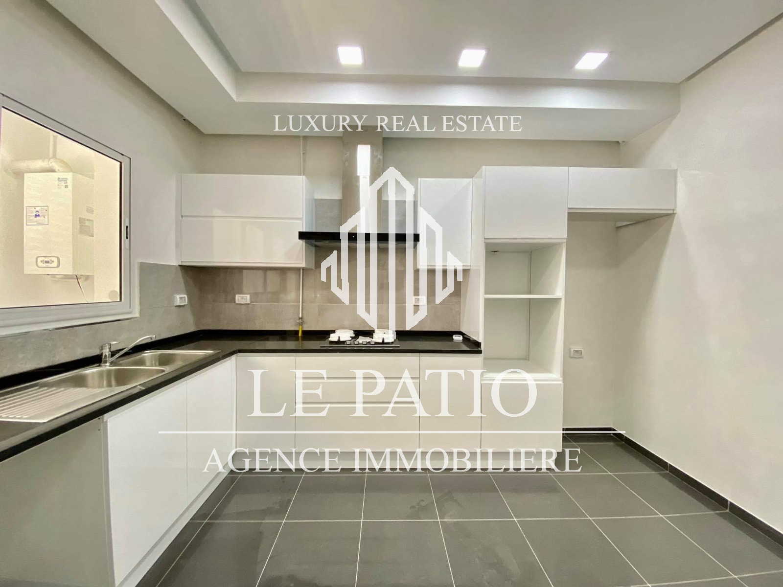 La Marsa&nbsp;Cite Erriadh&nbsp;Location&nbsp;Appart. 4 pi�ces&nbsp;Appartement s3 a la marsa relais