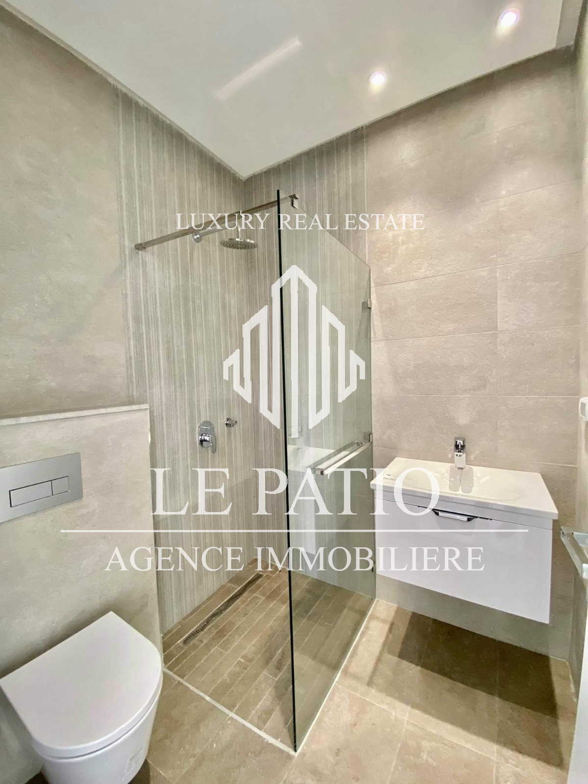 La Marsa&nbsp;Cite Erriadh&nbsp;Location&nbsp;Appart. 4 pi�ces&nbsp;Appartement s3 a la marsa relais