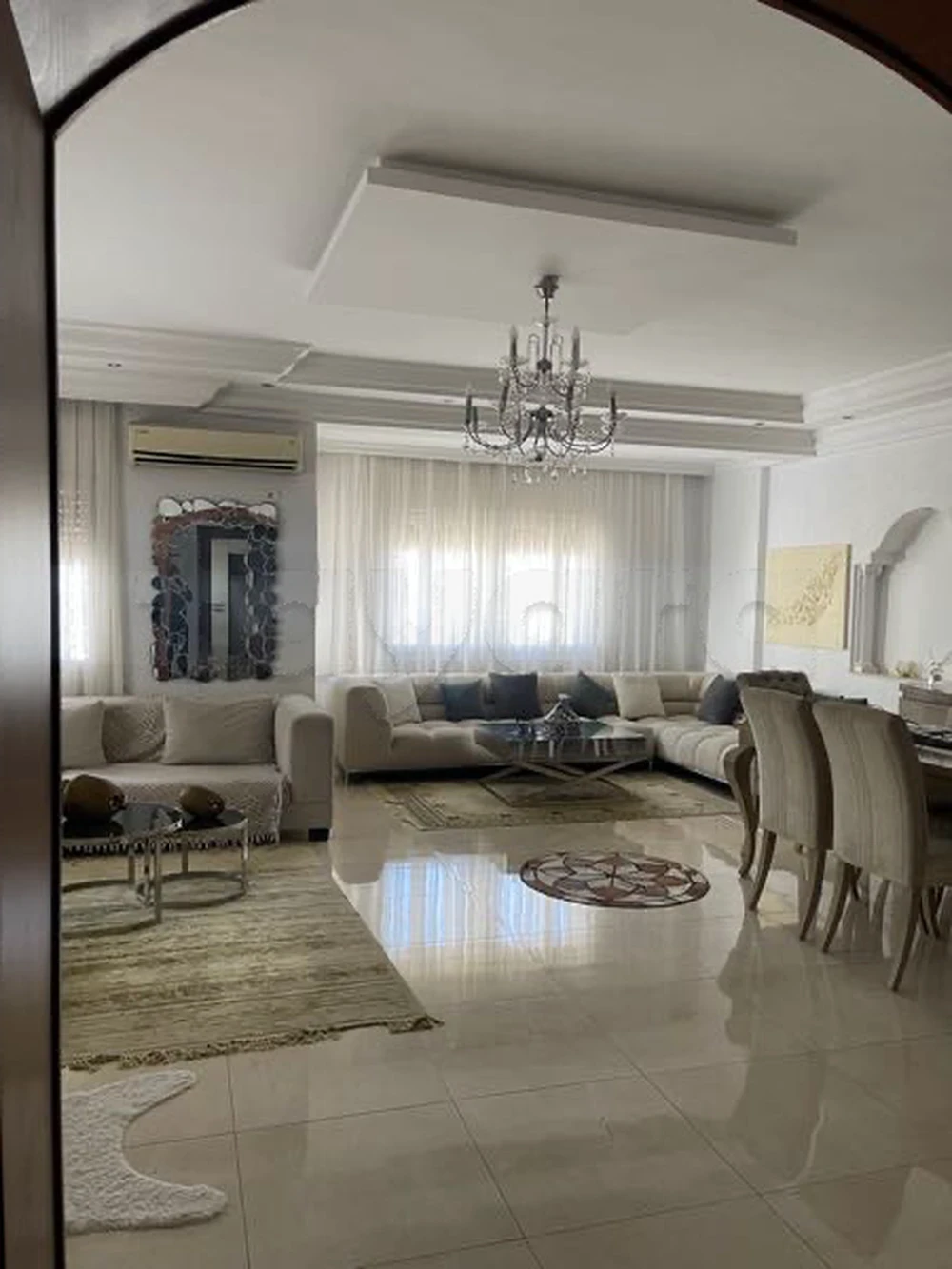Mnihla&nbsp;Jardins d'el Menzah&nbsp;Location&nbsp;Maisons&nbsp;Villa s4 avec piscine � jardin d'el menzah