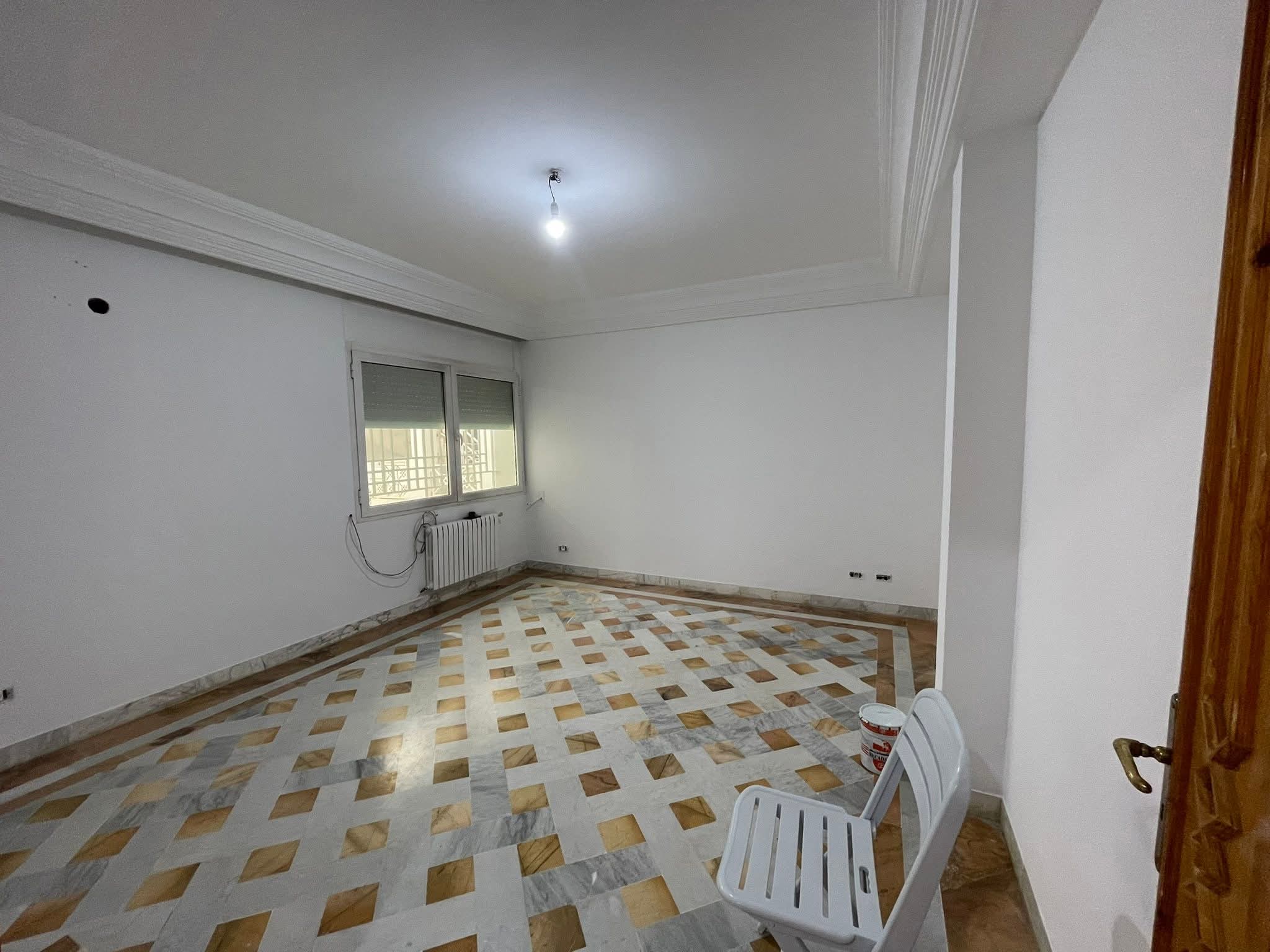 Ariana Ville&nbsp;Cite Ennasr 2&nbsp;Location&nbsp;Appart. 5 pi�ces+&nbsp;S3 ennaser 1600 habitation ou bureautique