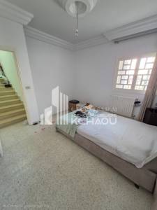 Ariana Ville&nbsp;Cite Ennasr 2&nbsp;Location&nbsp;Appart. 1 pi�ce&nbsp;A  s2  tage villa avec terrasse ref527a