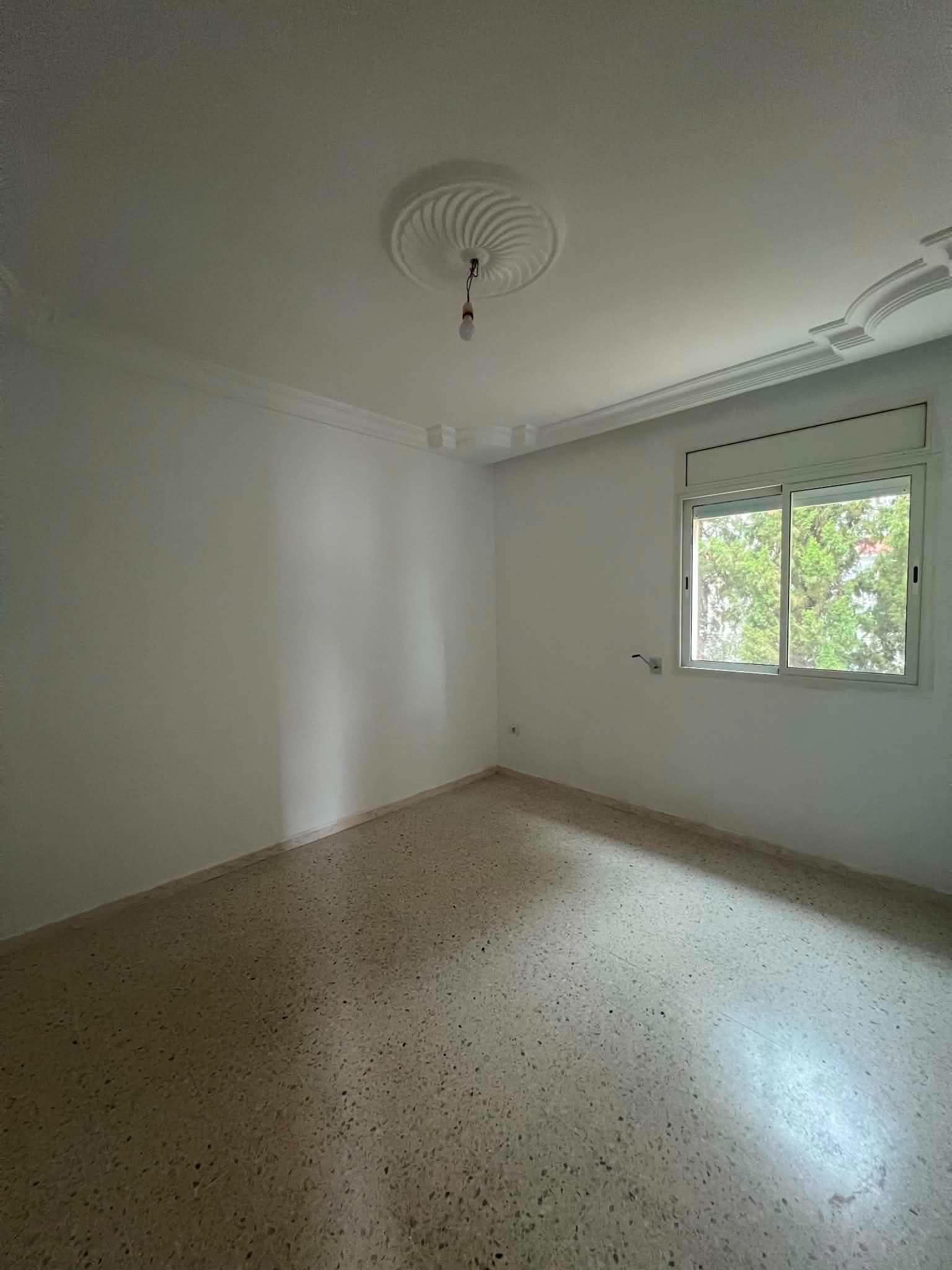 Hammam Chatt&nbsp;Hammam Chatt&nbsp;Location&nbsp;Appart. 4 pi�ces&nbsp;Appartement 1er etage hammam chatt