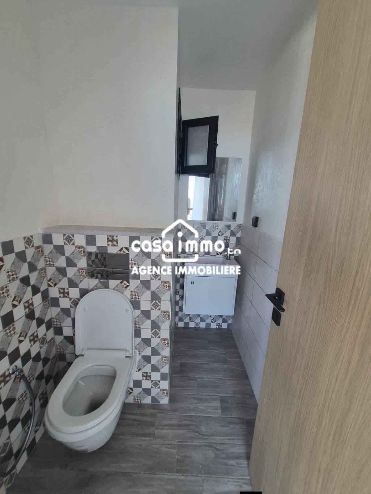 Rades&nbsp;Rades&nbsp;Location&nbsp;Appart. 1 pi�ce&nbsp;Bureau s1 rades