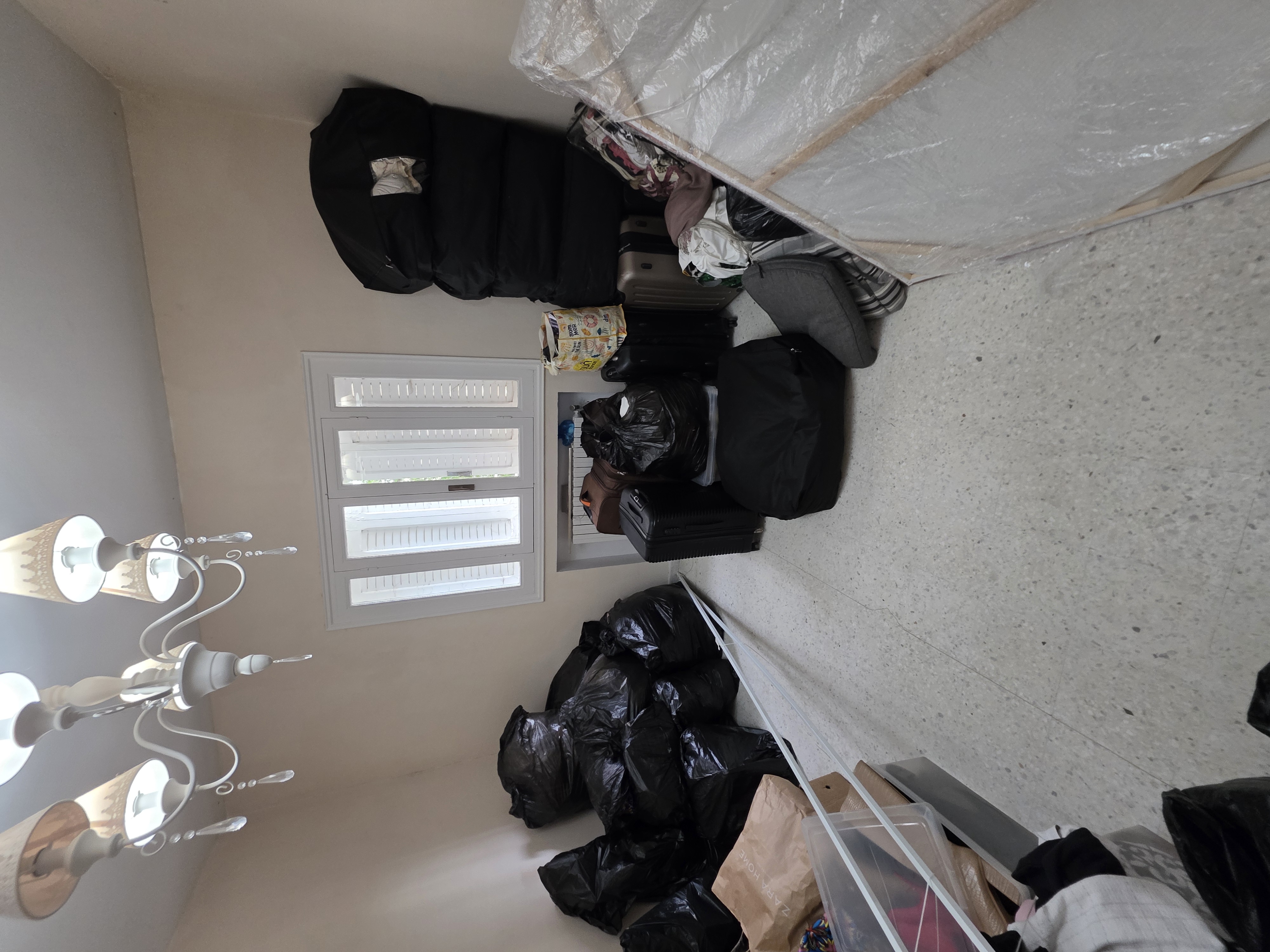 El Menzah&nbsp;El Manar 1&nbsp;Location&nbsp;Appart. 3 pi�ces&nbsp;S2 vide rez de chauss�e manar1 c�t� hannibal