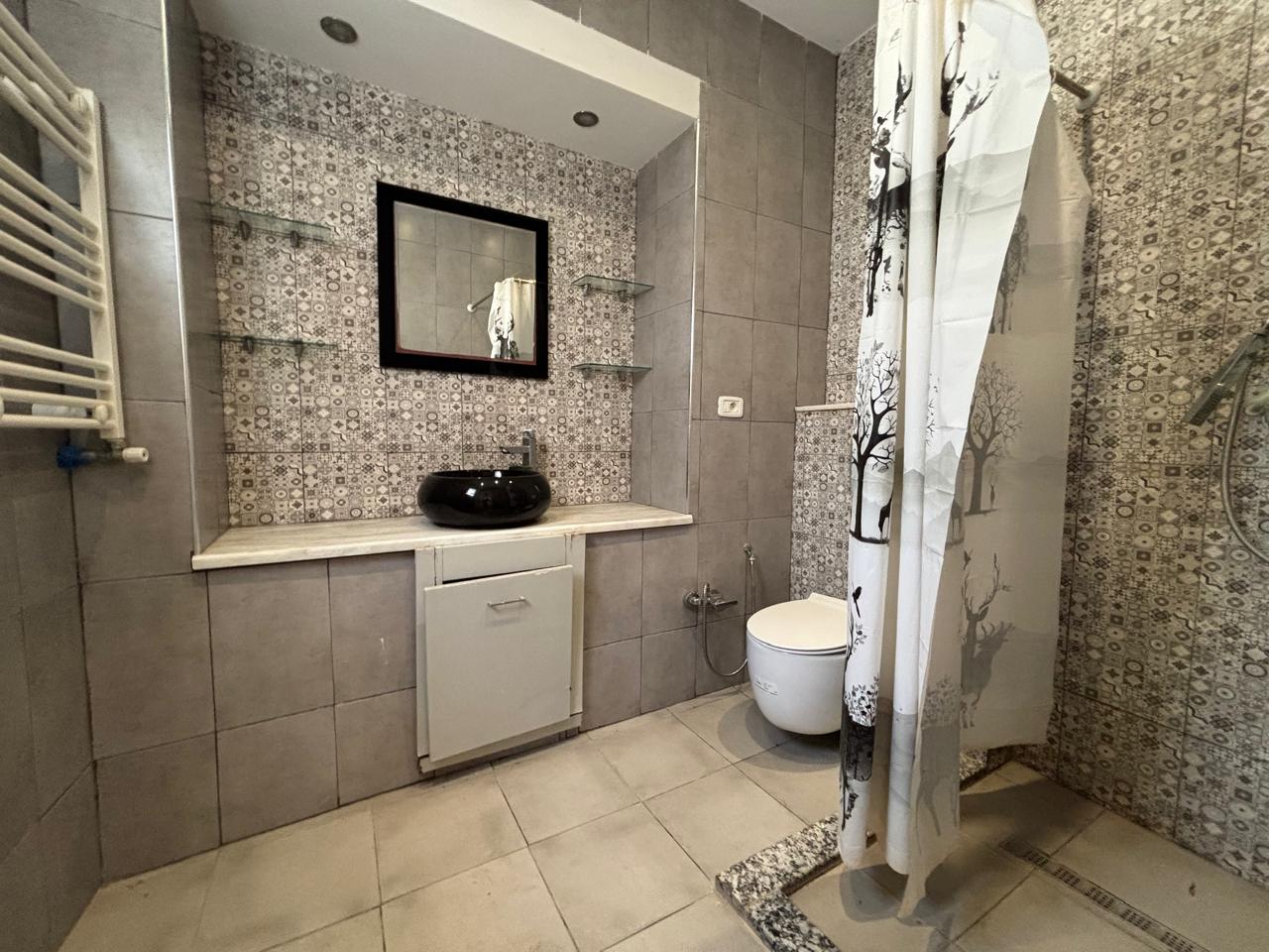 La Marsa&nbsp;Marsa Ennassim&nbsp;Location&nbsp;Appart. 3 pi�ces&nbsp;Rdc s2 � la mrasa cit� el wifek