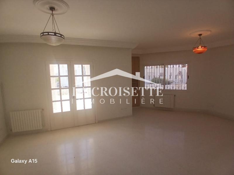 La Marsa&nbsp;Cite El Moustakbel (La Marsa)&nbsp;Location&nbsp;Duplex&nbsp;Duplex s3 avec terrasse � la marsa zdl0676