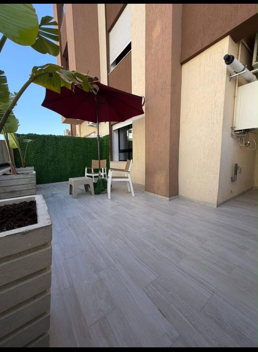La Marsa&nbsp;El Aouina&nbsp;Location&nbsp;Appart. 1 pi�ce&nbsp;S plus 1 rdc avec terasse