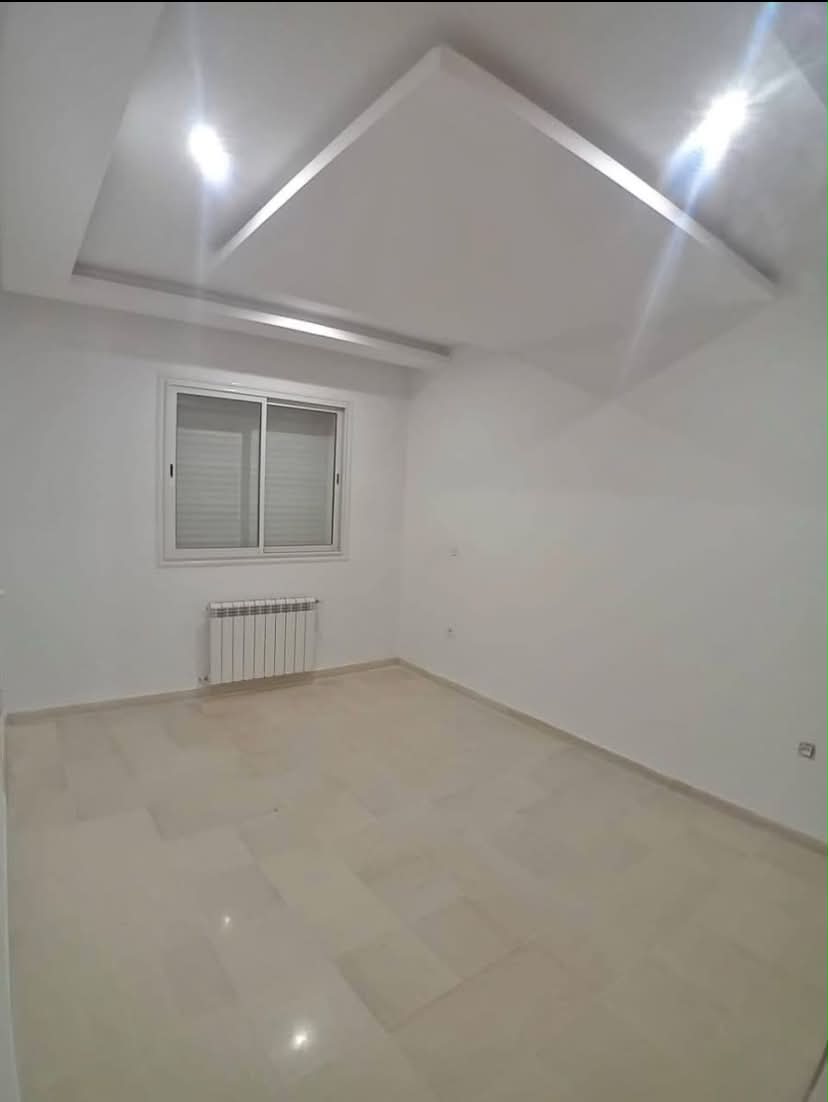 La Marsa&nbsp;El Aouina&nbsp;Location&nbsp;Appart. 1 pi�ce&nbsp;S plus 1 spacieux avec deux balcon