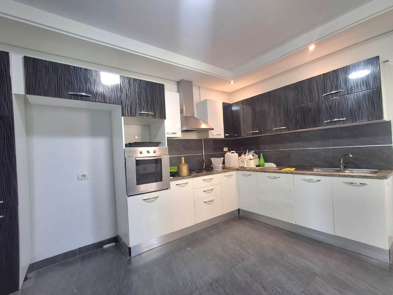 Ain Zaghouan&nbsp;Ain Zaghouan&nbsp;Location&nbsp;Appart. 4 pi�ces&nbsp;Superbe appartement s4 a a�n zaghouan nord